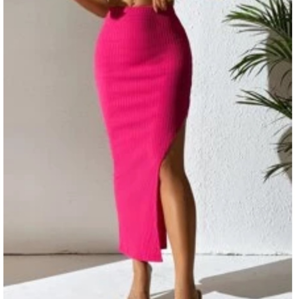 Ribbed Red Skirt